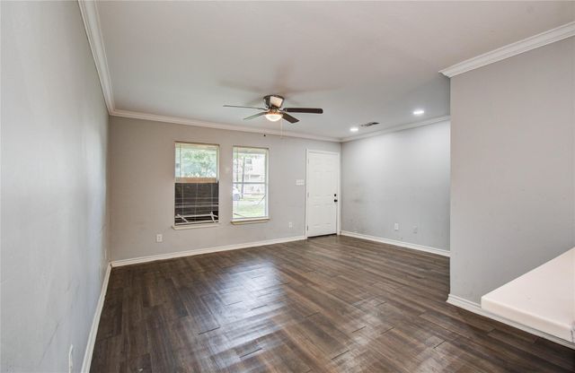 6830 New York Street, Houston, TX 77021