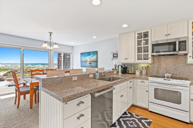 338 Monterey Dunes Way, Moss Landing, CA 95039