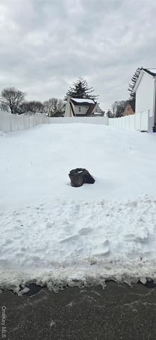 20 Chestnut Street, Wyandanch, NY 11798