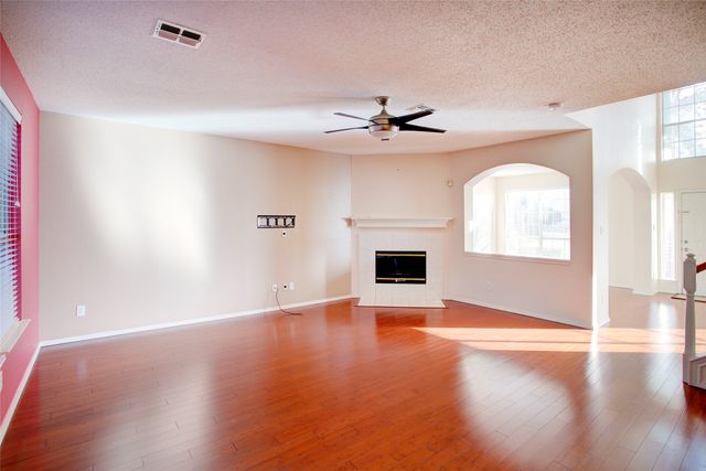 3507 Tamarack Drive, Grand Prairie, TX 75052