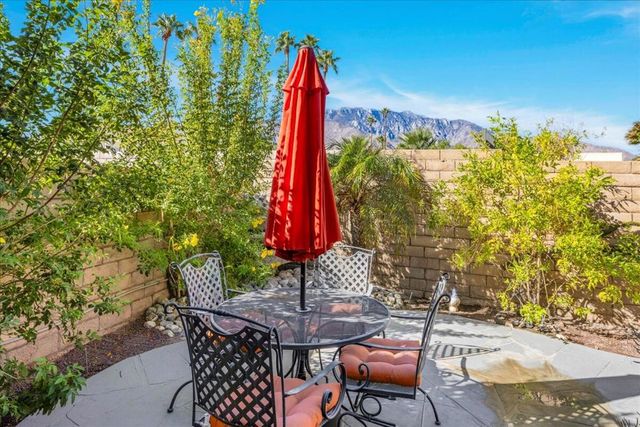 1491 Sunflower Circle N, Palm Springs, CA 92262