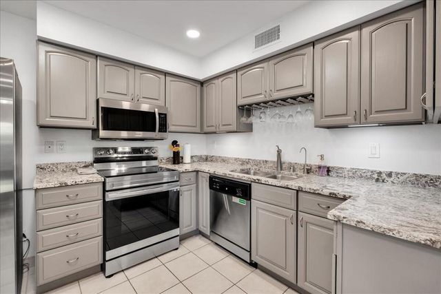 1491 Sunflower Circle N, Palm Springs, CA 92262