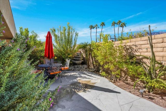 1491 Sunflower Circle N, Palm Springs, CA 92262