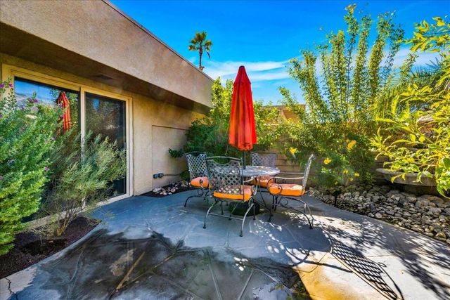 1491 Sunflower Circle N, Palm Springs, CA 92262