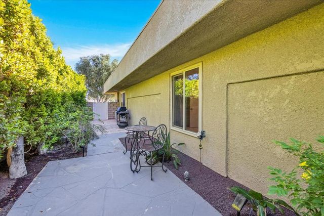 1491 Sunflower Circle N, Palm Springs, CA 92262