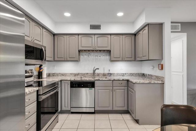 1491 Sunflower Circle N, Palm Springs, CA 92262