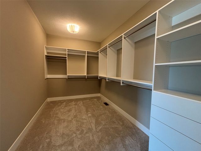 1393 S Lotus Place, West Des Moines, IA 50266