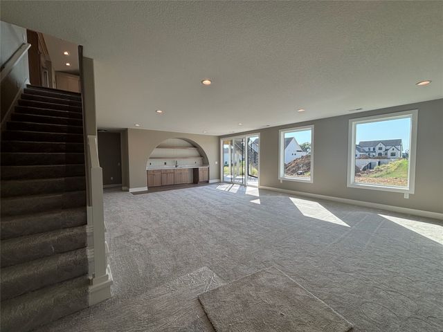 1393 S Lotus Place, West Des Moines, IA 50266