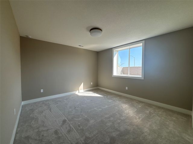 1393 S Lotus Place, West Des Moines, IA 50266