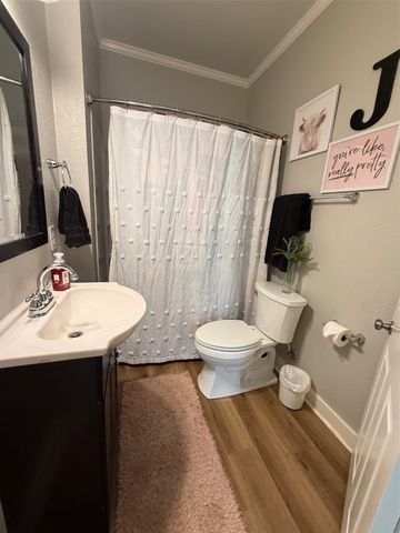 714 E Neches, Palestine, TX 75801