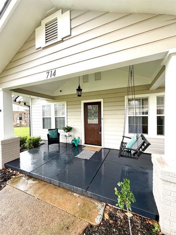 714 E Neches, Palestine, TX 75801