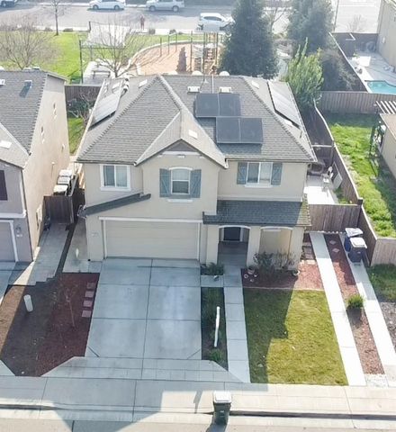 1348 Apple Court, Madera, CA 93638