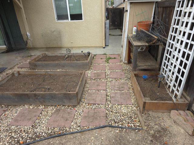 1348 Apple Court, Madera, CA 93638