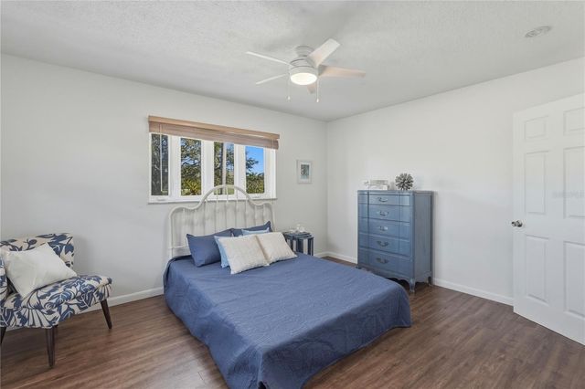 3515 COUNTRY CLUB WAY S, St Petersburg, FL 33712