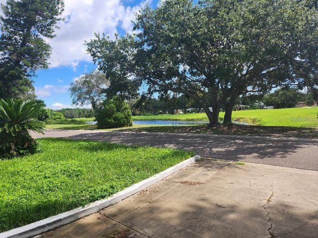 3515 COUNTRY CLUB WAY S, St Petersburg, FL 33712