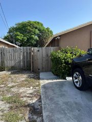 641 W 9th Street 1, Riviera Beach, FL 33404