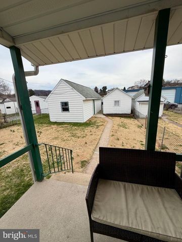 1410 MARGARET ST, Reading, PA 19605