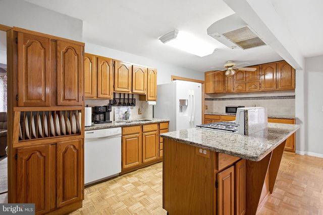 17 DARYE, Toms River, NJ 08755