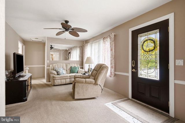 17 DARYE, Toms River, NJ 08755