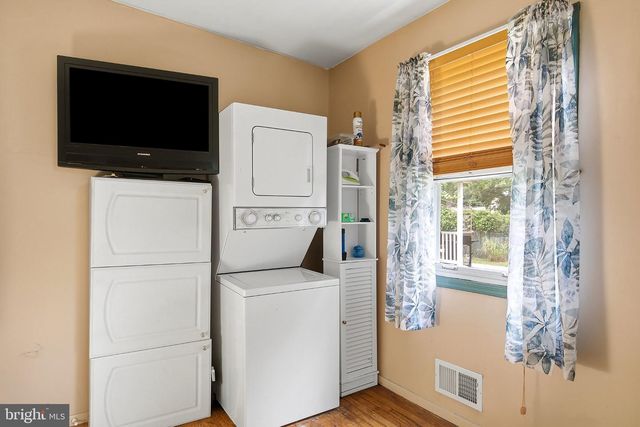 17 DARYE, Toms River, NJ 08755