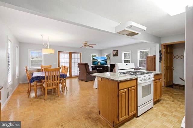 17 DARYE, Toms River, NJ 08755