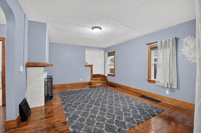 1216 Independence Avenue, Waterloo, IA 50703