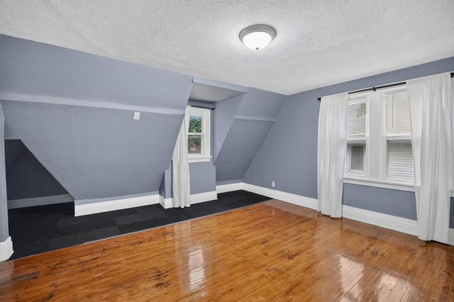 1216 Independence Avenue, Waterloo, IA 50703