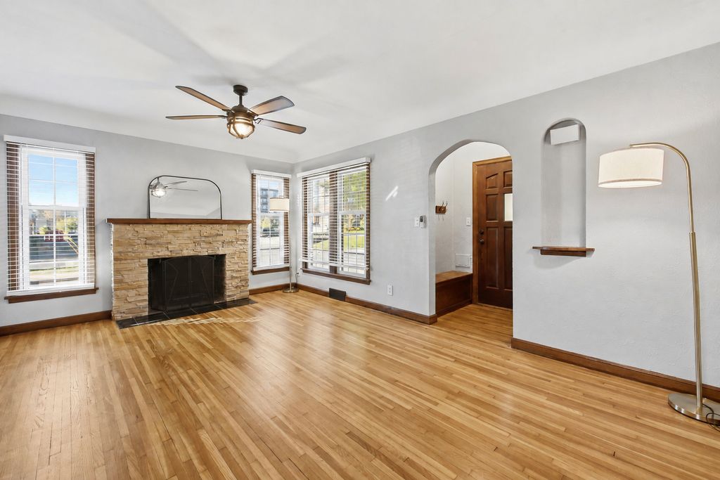 1118 Livingston Avenue, West Saint Paul, MN 55118 — photo 2