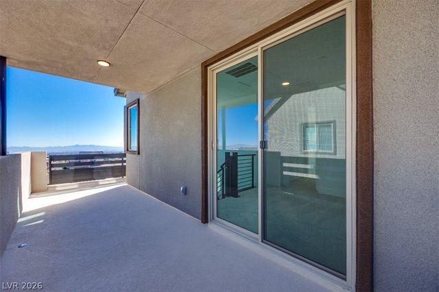 1040 Soaring Sage Avenue, Las Vegas, NV 89138