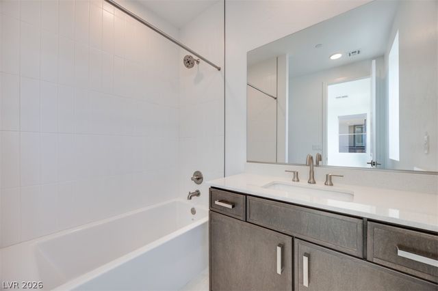 1040 Soaring Sage Avenue, Las Vegas, NV 89138