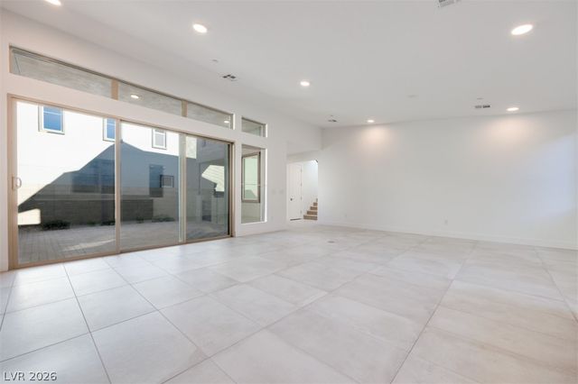 1040 Soaring Sage Avenue, Las Vegas, NV 89138