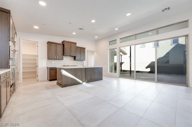 1040 Soaring Sage Avenue, Las Vegas, NV 89138