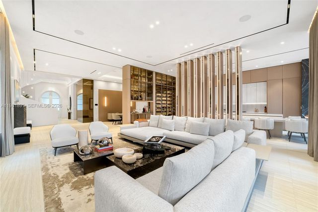 1522 Island Boulevard, Aventura, FL 33160