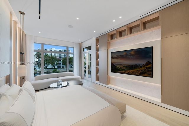 1522 Island Boulevard, Aventura, FL 33160