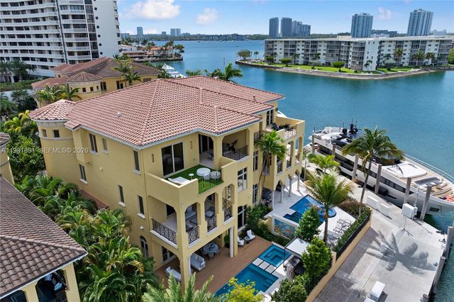 1522 Island Boulevard, Aventura, FL 33160