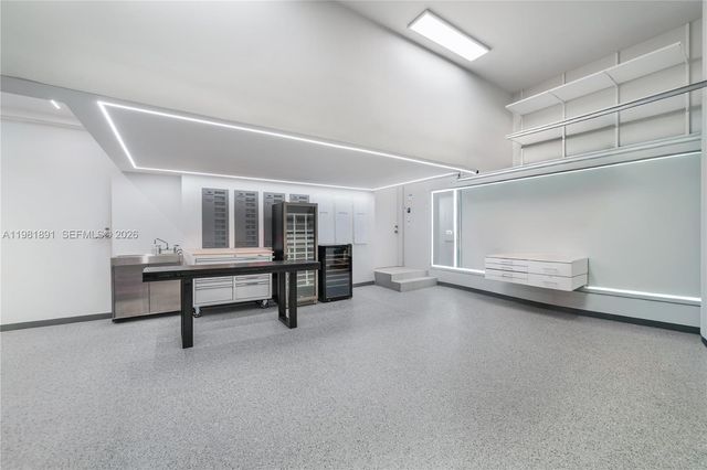 1522 Island Boulevard, Aventura, FL 33160