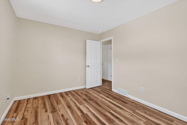 522 7th Avenue, Troy, NY 12182