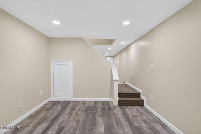 522 7th Avenue, Troy, NY 12182