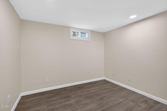 522 7th Avenue, Troy, NY 12182