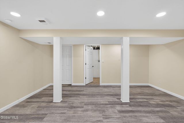 522 7th Avenue, Troy, NY 12182