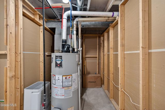 522 7th Avenue, Troy, NY 12182