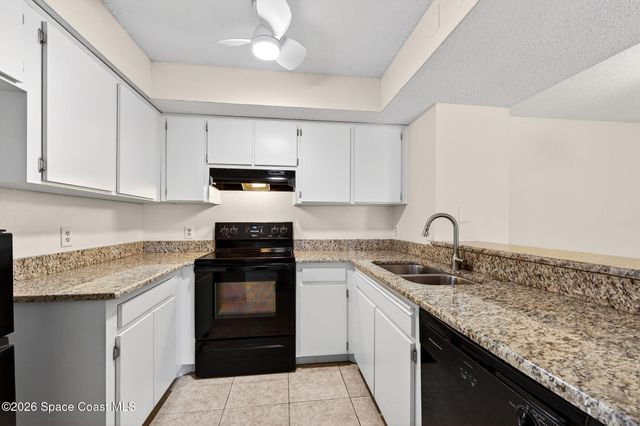 975 Sonesta Avenue NE 203, Palm Bay, FL 32905