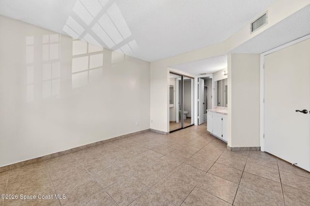 975 Sonesta Avenue NE 203, Palm Bay, FL 32905