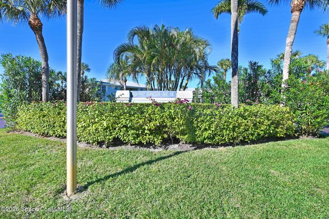 975 Sonesta Avenue NE 203, Palm Bay, FL 32905