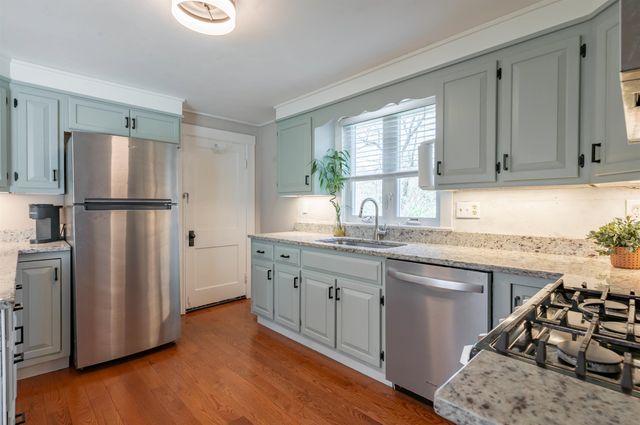 41 Main Street, Atkinson, NH 03811
