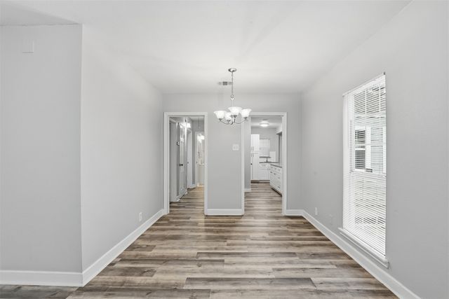 227 S Hampton Road, Dallas, TX 75208