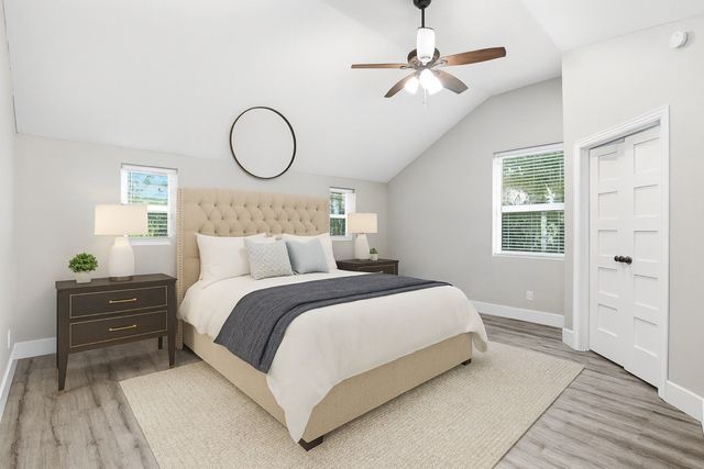 227 S Hampton Road, Dallas, TX 75208