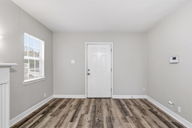 227 S Hampton Road, Dallas, TX 75208