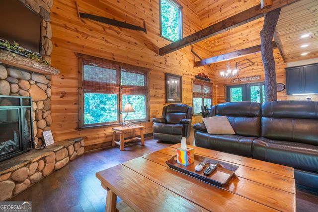 125 Sang Springs Trail, Cleveland, GA 30528