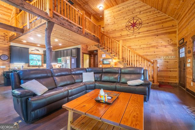 125 Sang Springs Trail, Cleveland, GA 30528